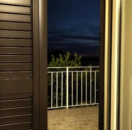 Giardino Della Nonna Bice - Locazioni Turistiche Tatil Evi